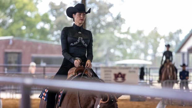Alexia Tordoff of Auburn Equestrian